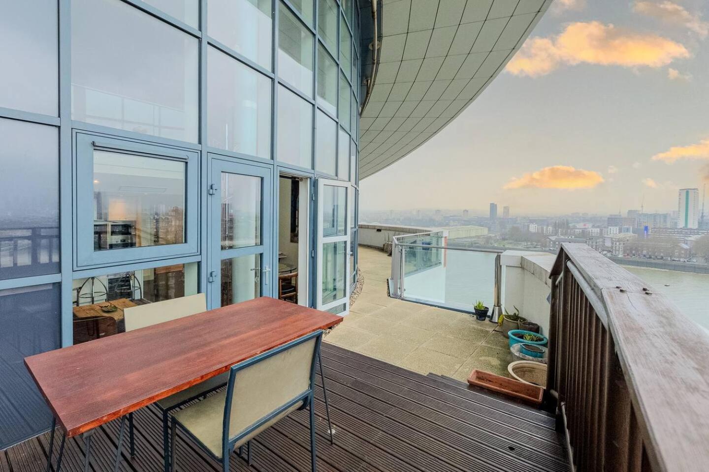 London Canary Wharf Riverside Penthouse Apartment Esterno foto